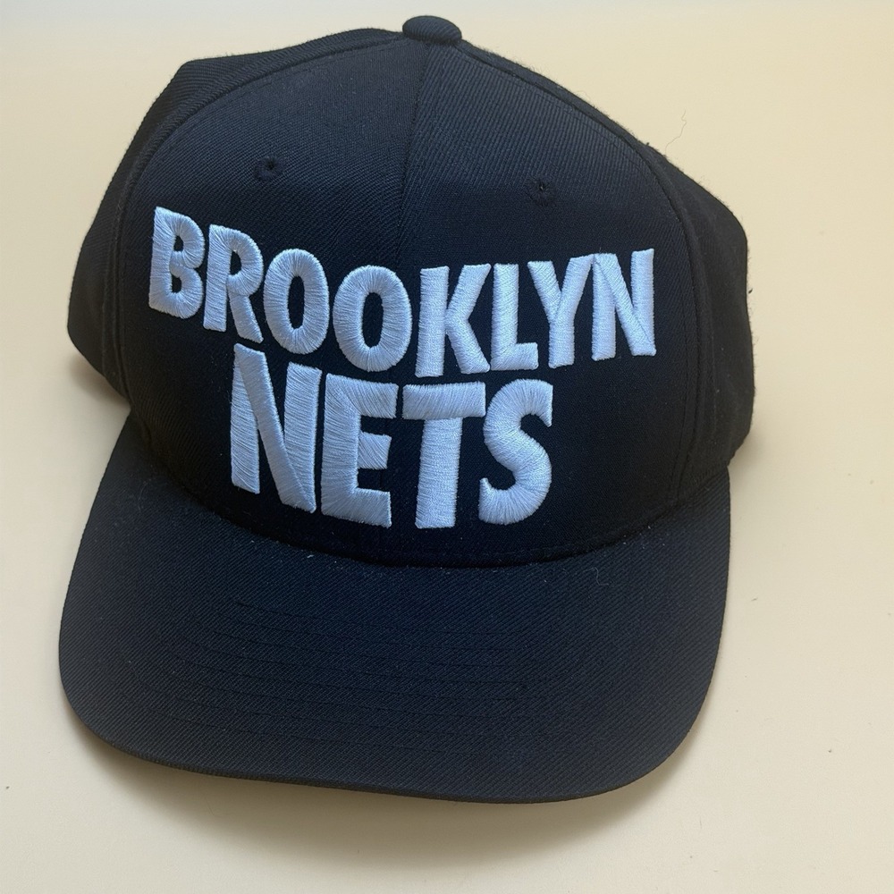 NBA Brooklyn Nets Wool Blend Hat Cap Adult SnapBack Black White Mitchell & Ness